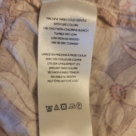 Free People Floral Blouse in Lavendar & Cream. Size L - Picture 5 of 5